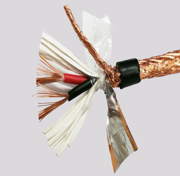 環(huán)市牌電纜線纜廠家告訴大家該怎么安全使用插頭線呢